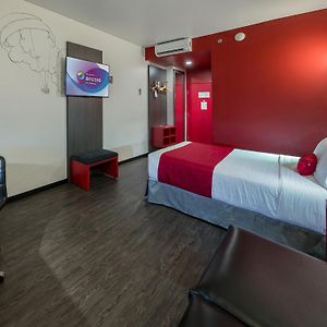 Queen Room Disability Access or Non-Smoking
